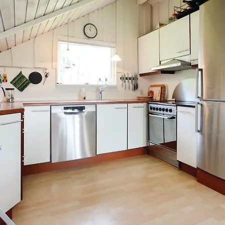 Beautiful In W/ Wifi And 3 Bedrooms Сasa de vacaciones Hemmet
